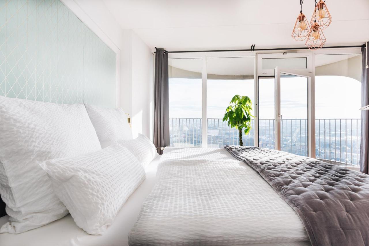 Great City View I 26 Floor I Netflix And Boxspringbed Augsburg Bagian luar foto