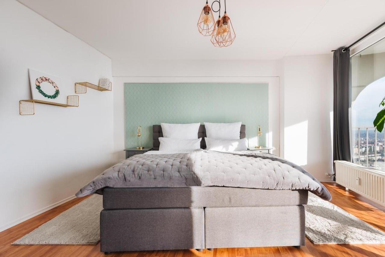 Great City View I 26 Floor I Netflix And Boxspringbed Augsburg Bagian luar foto