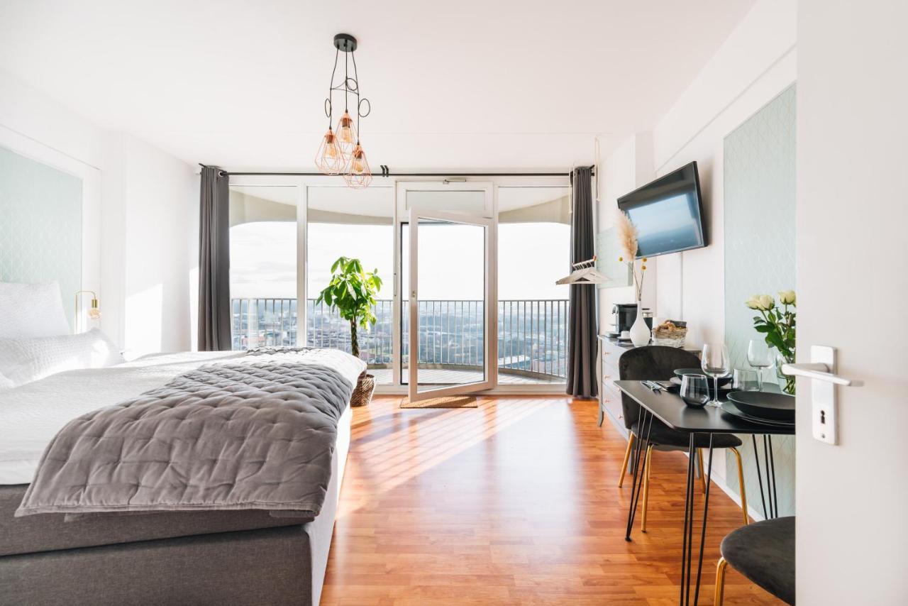 Great City View I 26 Floor I Netflix And Boxspringbed Augsburg Bagian luar foto
