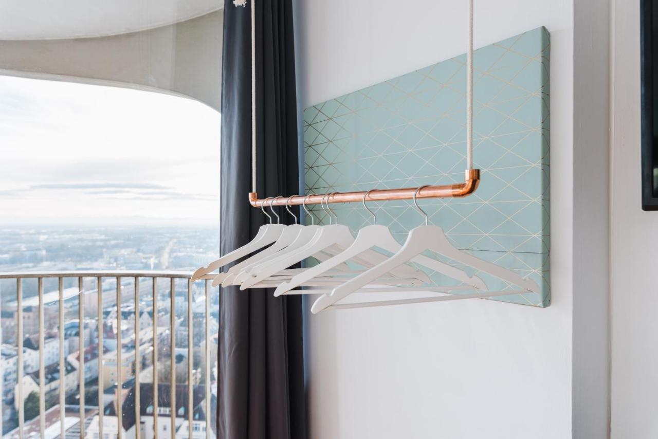 Great City View I 26 Floor I Netflix And Boxspringbed Augsburg Bagian luar foto